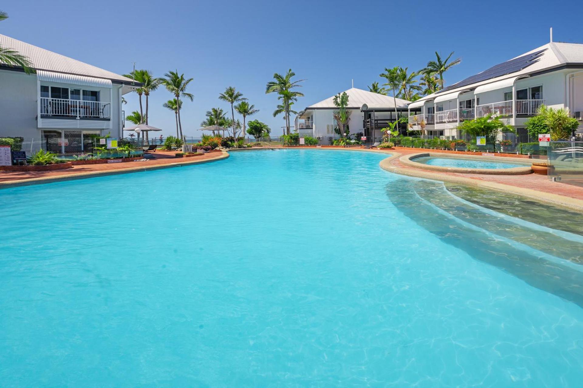 The Resort At Dolphin Heads Mackay Kültér fotó